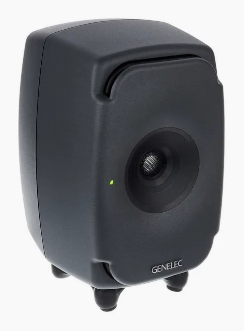 Genelec 8331 AP, bassorefleksiaukko, kuva 3