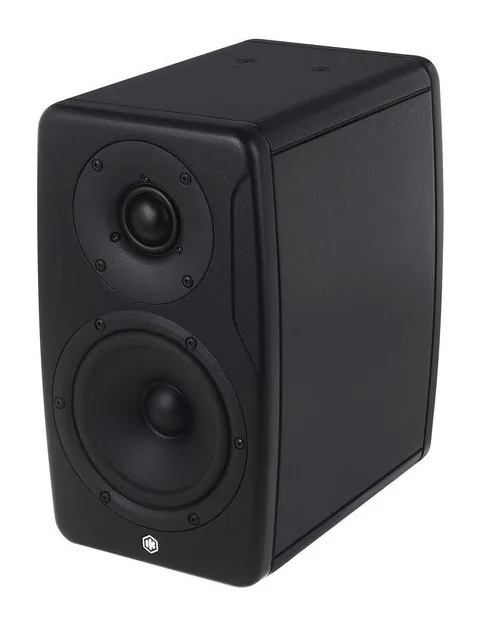 IK Multimedia iLoud Precision 5 MKII läheltä edestä