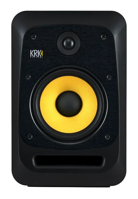 KRK V8S5, takapaneeli liitäntöineen, kuva 3