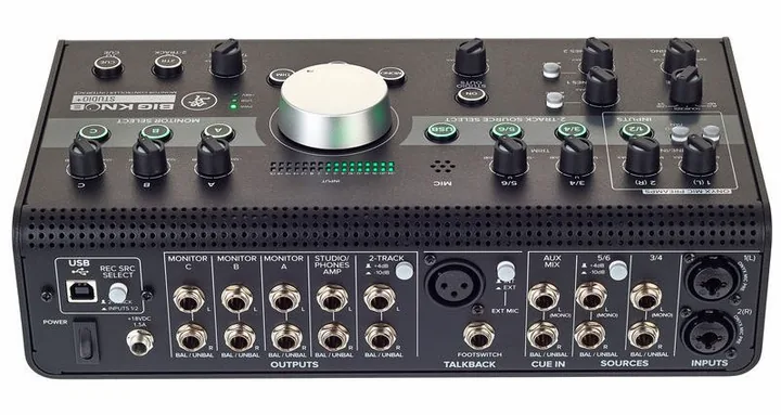 Mackie Big Knob Studio+, kotelo sivusta kuvattuna, kuva 4