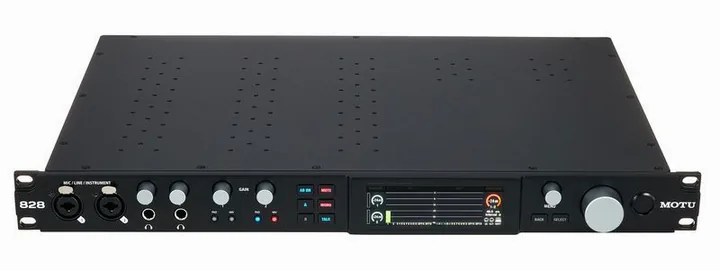 MOTU 828 (2024), liitännät takana, kuva 2