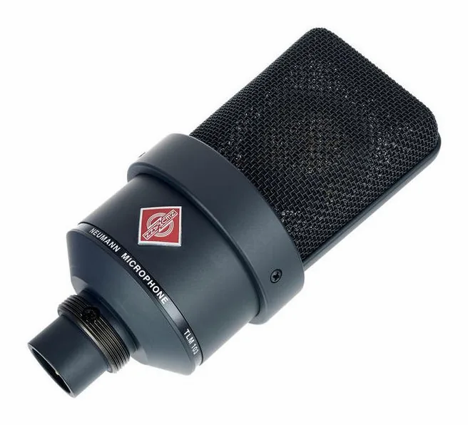 Neumann TLM 103 mt, ritilä edestä, kuva 4