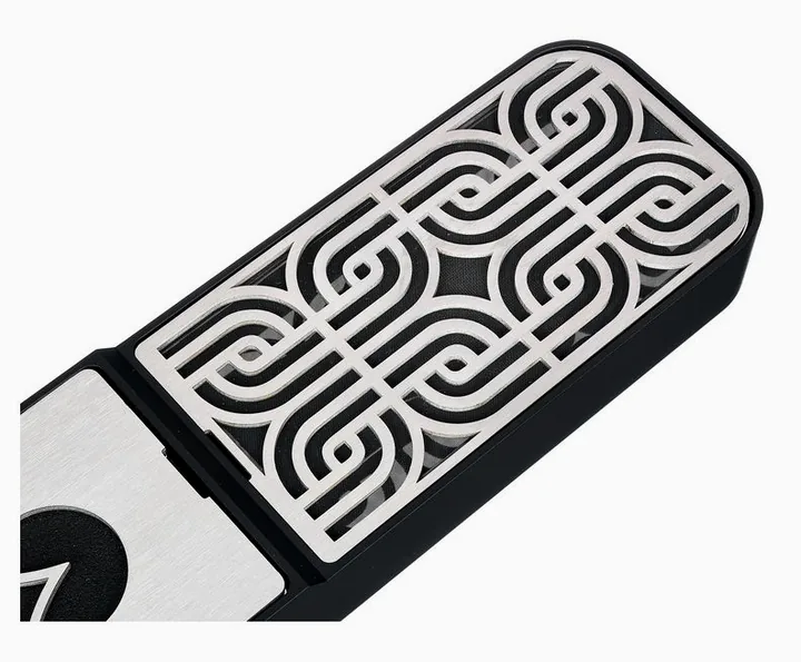 Ohma World Motif Condenser Black & Steel, ritilä edestä, kuva 4