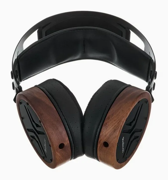 OLLO Audio X1 1.0 2024, johdon liitäntä kupissa, kuva 4