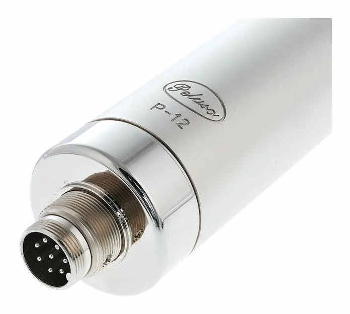 Peluso P12, XLR-liitin pohjassa, kuva 3