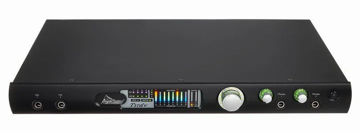Prism Sound Titan, tulot etupuolella, kuva 2