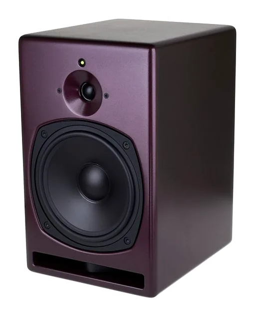 PSI Audio A21-M Studio Red neutraalia taustaa vasten