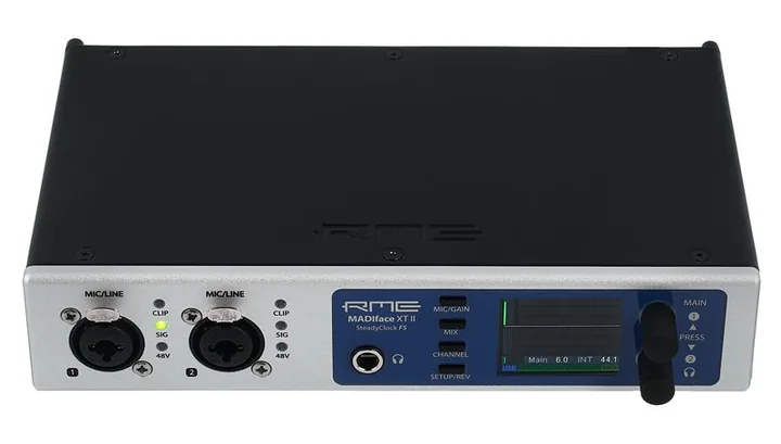 RME Madiface XT II, liitännät takana, kuva 2
