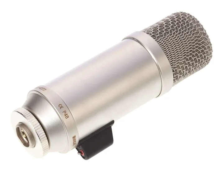 Rode Broadcaster, XLR-liitin pohjassa, kuva 3