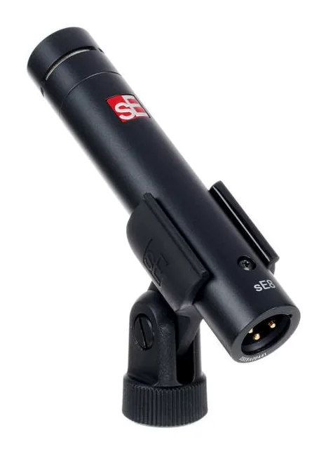 SE Electronics SE8, XLR-liitin pohjassa, kuva 4