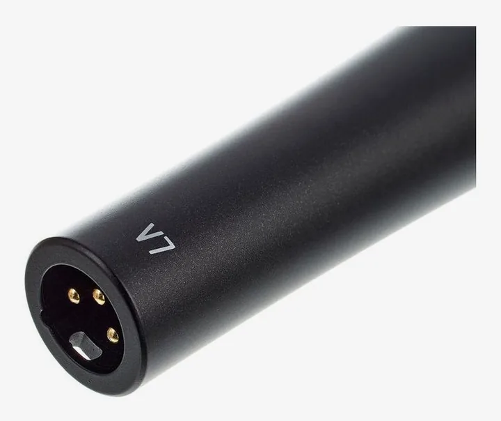 SE Electronics V7, mikrofonin kori läheltä, kuva 4