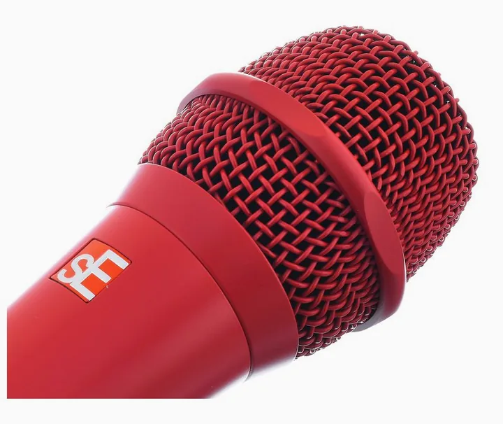 SE Electronics V7 Red, pidike ja kiinnitys, kuva 4