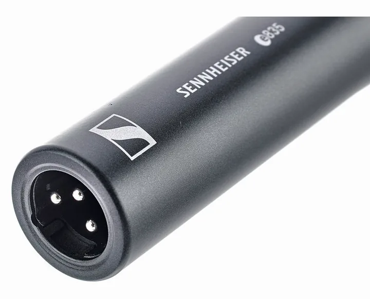 Sennheiser E835, mikrofonin kori läheltä, kuva 4