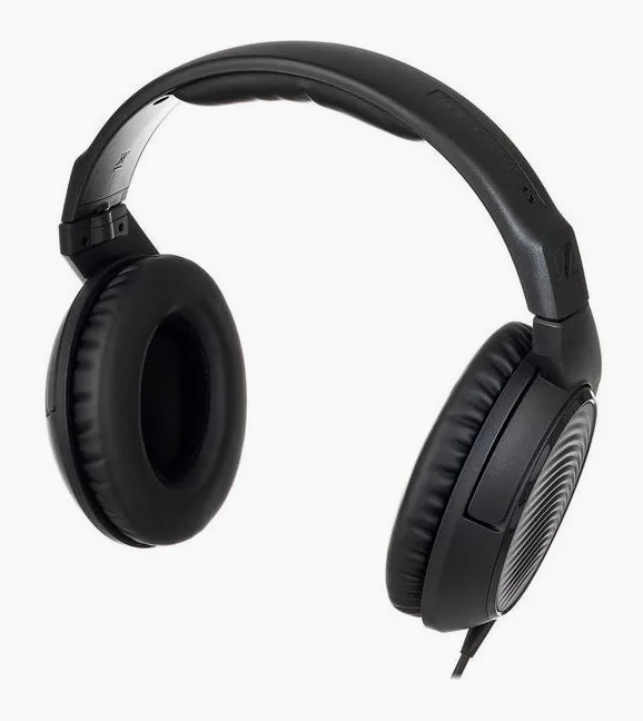 Sennheiser HD-200 Pro, johdon liitäntä kupissa, kuva 2