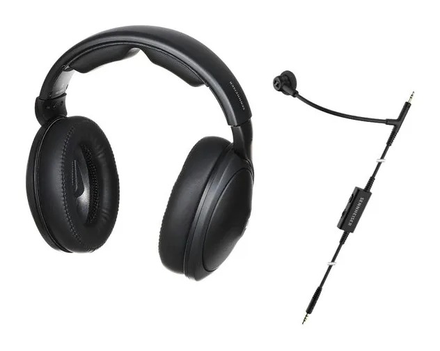 Sennheiser HD 620S Mic Bundle edestä neutraalia taustaa vasten