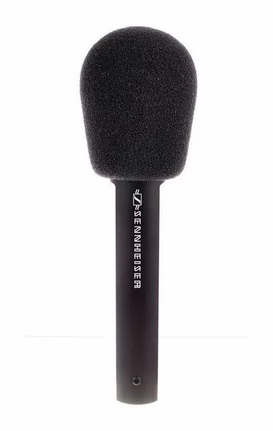Sennheiser MKH 50 P48, XLR-liitin pohjassa, kuva 4