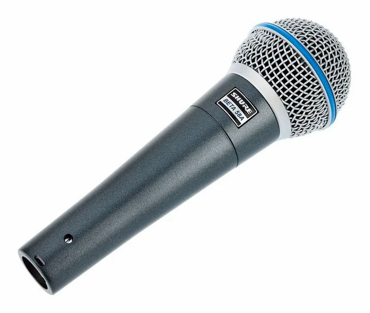 Shure Beta 58 A Bundle edestä kuvattuna