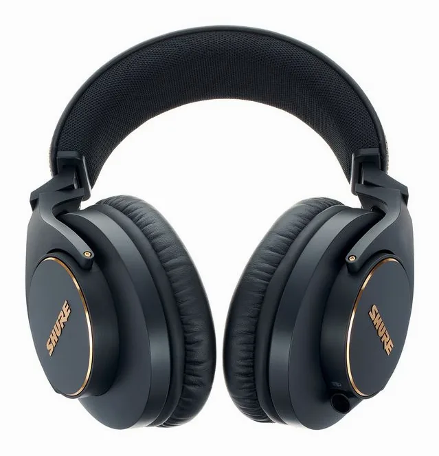 Shure SRH840A-EFS, johdon liitäntä kupissa, kuva 4
