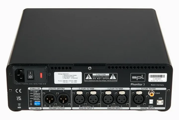SPL Phonitor 3 DAC, takapaneeli liitäntöineen, kuva 4