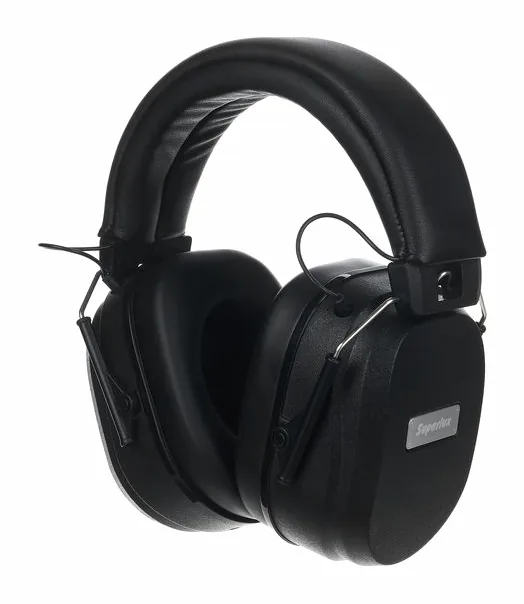 Superlux HD-667, kuulokkeen kuppi läheltä, kuva 3