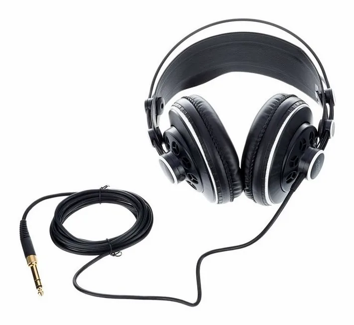 Superlux HD-681 F, kuulokkeen kuppi läheltä, kuva 4