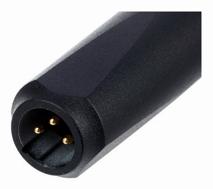 Telefunken M80 Black, XLR-liitin pohjassa, kuva 4