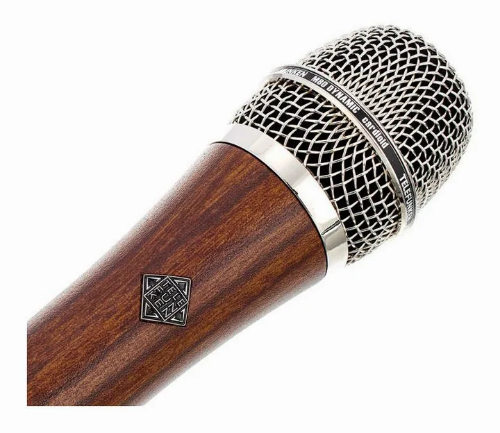 Telefunken M80 Cherry, logo ja pinta, kuva 3