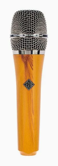 Telefunken M80 Oak läheltä edestä