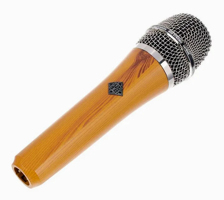 Telefunken M80 Oak, runko sivusta kuvattuna, kuva 3