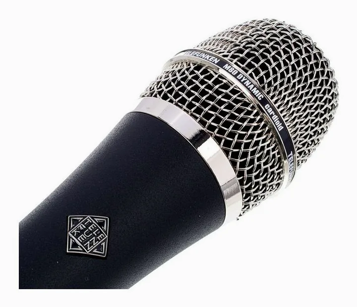 Telefunken M80 Standard, ritilä edestä, kuva 3