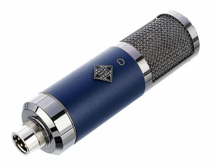 Telefunken TF11 FET, XLR-liitin pohjassa, kuva 4