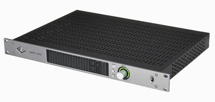 Universal Audio Apollo x16D Gen2 Complete, laitteen yläpinta, kuva 2