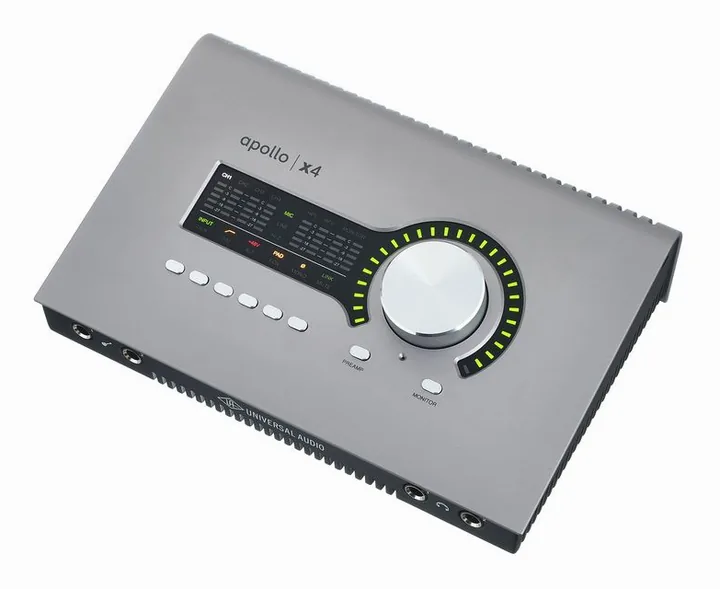 Universal Audio Apollo X4 Gen2 AC, laitteen yläpinta, kuva 2