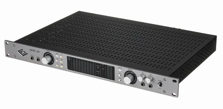 Universal Audio Apollo x6 Gen2 AC Pro, etupaneeli säätimineen, kuva 2