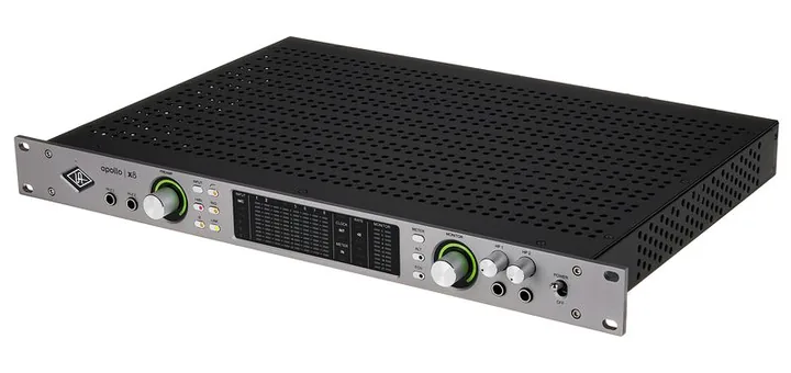Universal Audio Apollo x8 Gen2 AC Pro, kotelo sivusta kuvattuna, kuva 2