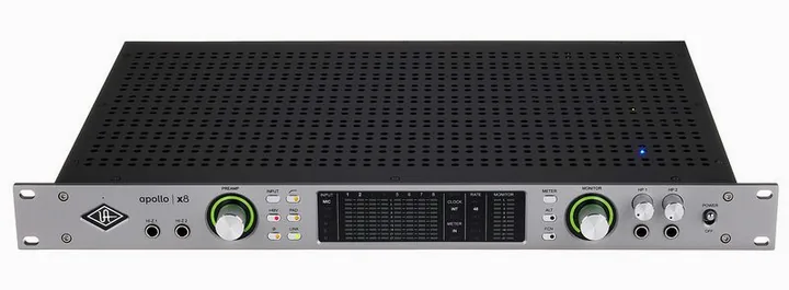 Universal Audio Apollo x8 Gen2 AC Pro, liitännät takana, kuva 3