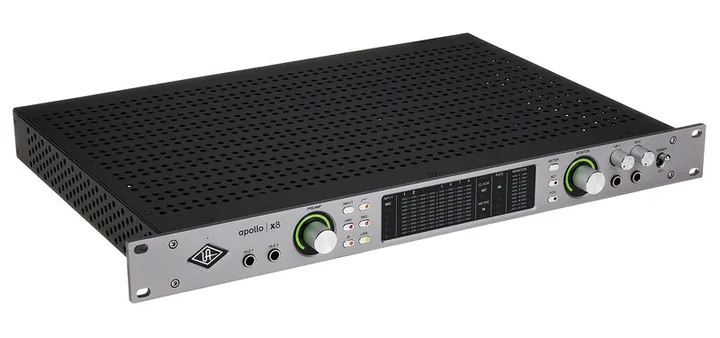 Universal Audio Apollo x8 Gen2 AC Pro, tasomittarit ja merkkivalot, kuva 4