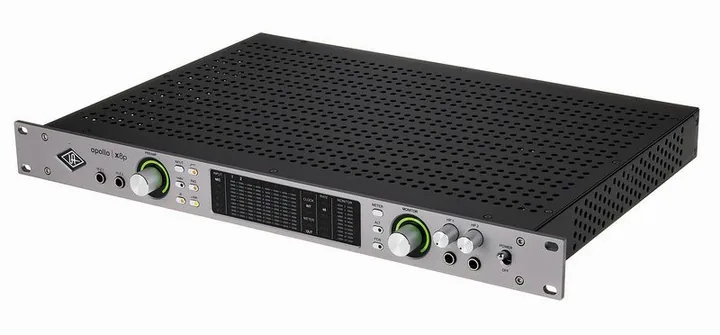 Universal Audio Apollo x8p Gen2 AC, kotelo sivusta kuvattuna, kuva 2
