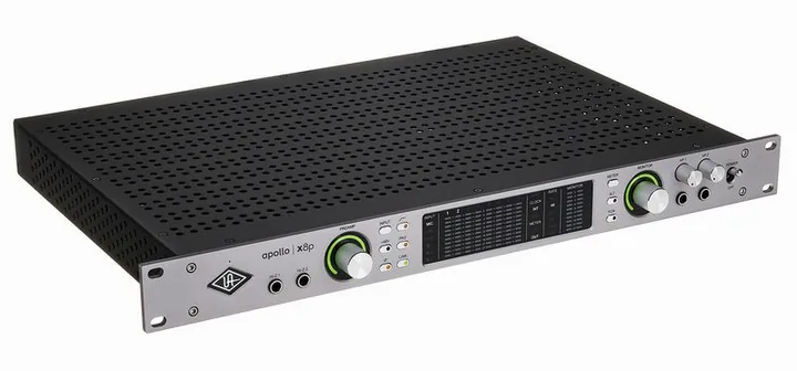 Universal Audio Apollo x8p Gen2 AC, liitännät takana, kuva 4