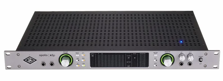 Universal Audio Apollo x8p Gen2 AC Pro, etupaneeli säätimineen, kuva 3