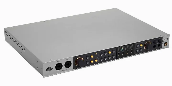 Universal Audio Volt 876 USB Recording Studio, tasomittarit ja merkkivalot, kuva 3