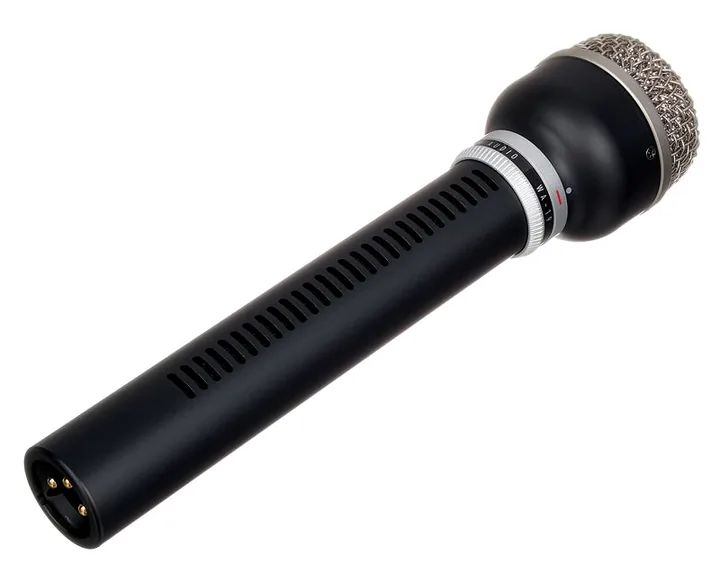 Warm Audio WA-19B, logo ja pinta, kuva 2