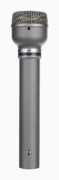 Warm Audio WA-19N, XLR-liitin pohjassa, kuva 3