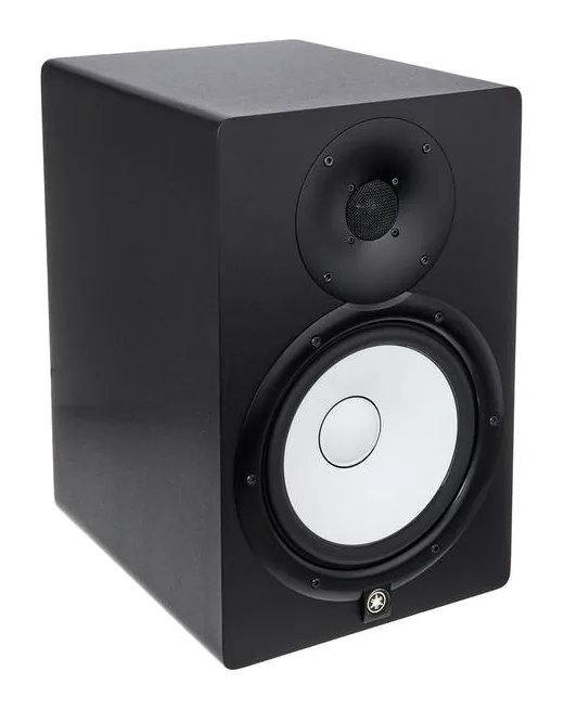 Yamaha HS 8, etupaneeli bassoelementteineen, kuva 3
